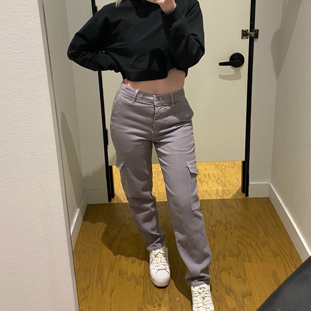 Aritzia Wilfred Free Modern Cargo Pant - Size 4